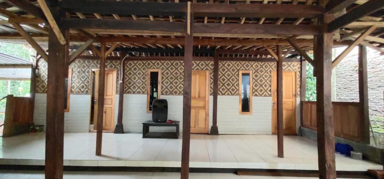 Homestay Kurnia Bantul Exterior photo