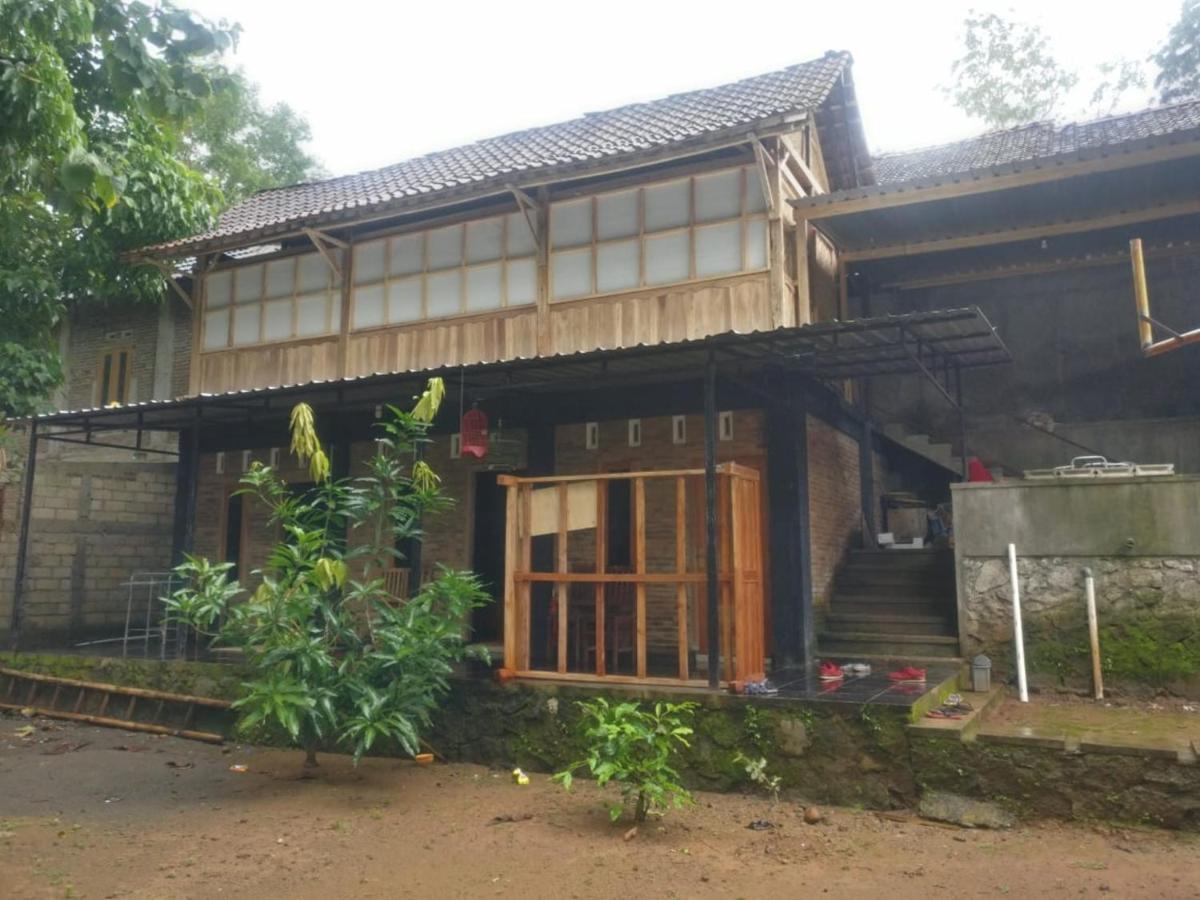 Homestay Kurnia Bantul Exterior photo